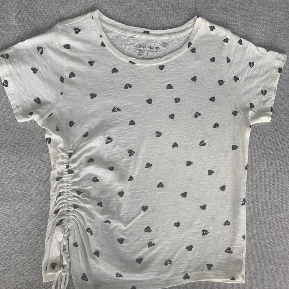 Lucky Brand: Cream Heart T-shirt